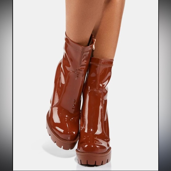 Azalea Wang X Dolls Kill Brown Patent Vegan Leather Rainy Days Boots 7.5 *READ* - Picture 2 of 16
